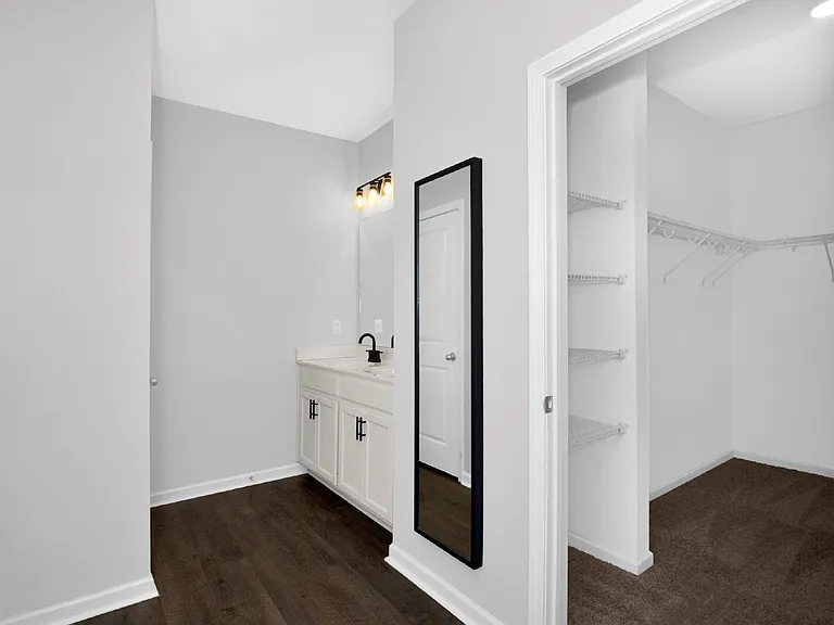 2346 Spinning Wheel Rd — Photo 24