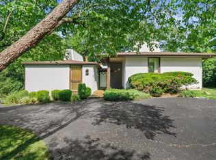 13281 Takara Dr, Saint Louis, MO 63131