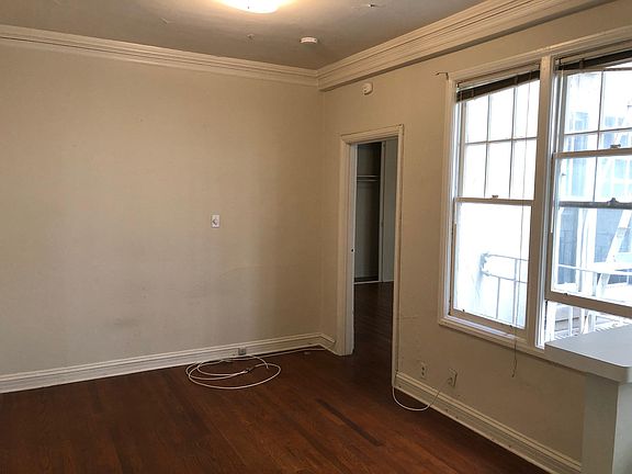 5th image of 2340 Pacific Ave APT 103