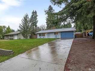 7061 Woodlawn Dr NW, Bremerton, WA 98311