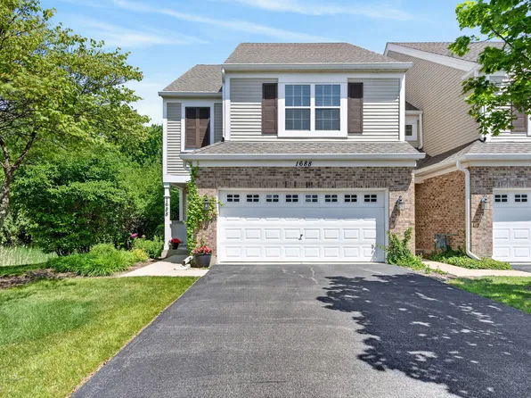 1688 Yellowstone Cir #47, Crystal Lake, IL 60014