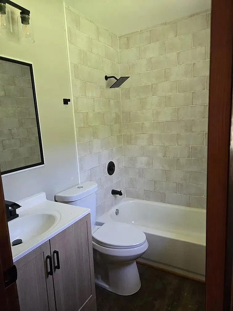 4 bed, 1319 sqft, $1,450 — Photo 1