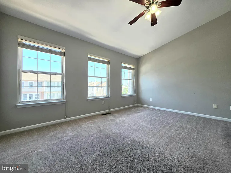 3643 Crosswater Ct — Photo 17