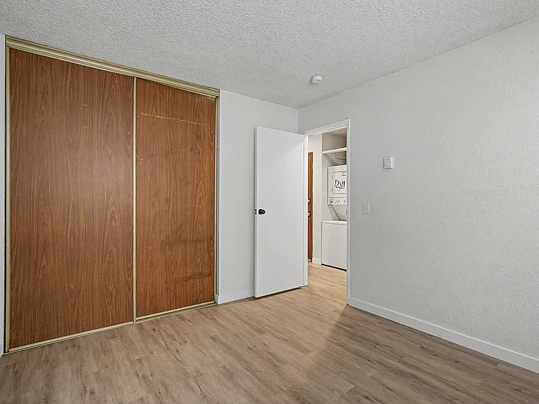530 Mill Ave S #1 & 2 — Photo 53