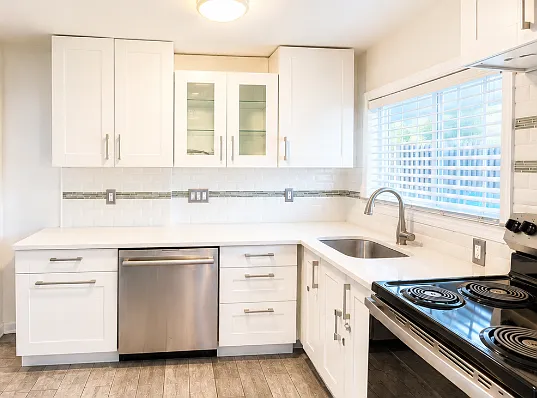 8 Elkan Rd — Photo 4