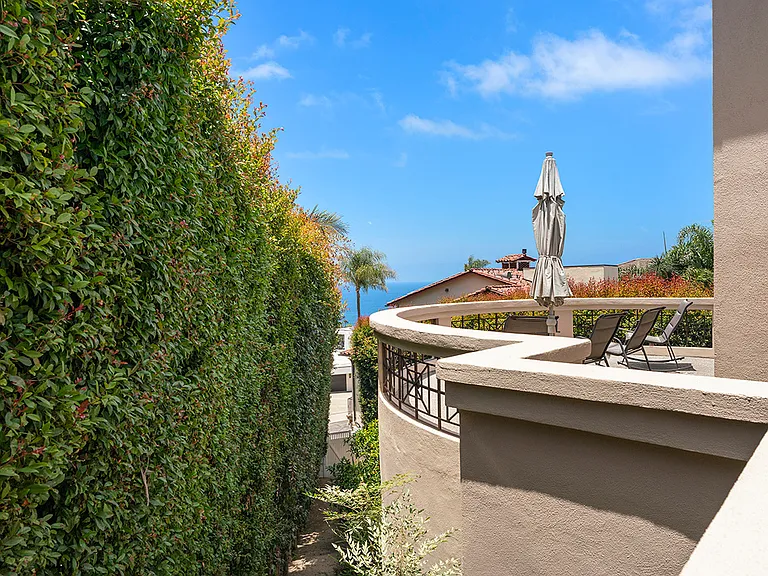 7612 Hillside Dr — Photo 46