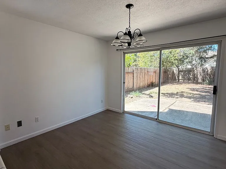 8780 White Cedar Ln — Photo 11