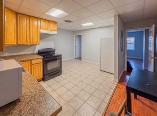 2014-2016 N Charles St FLOOR 3, Baltimore, MD 21218