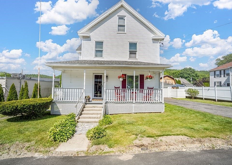 1st image of 39 Hardwick Rd