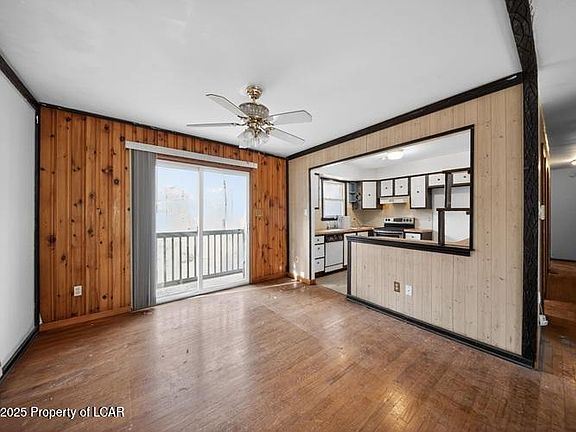 5th image of 276 Ash Dr