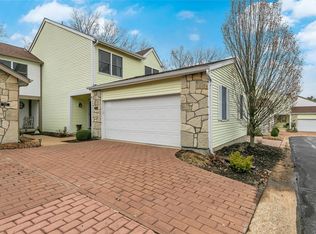 1579 Walpole Dr, Chesterfield, MO