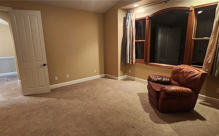 1961 Vineyard View Ln — Photo 39