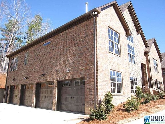3rd image of 240 Grey Oaks Dr