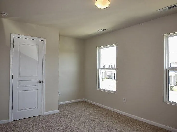 4017 Swinton St — Photo 3