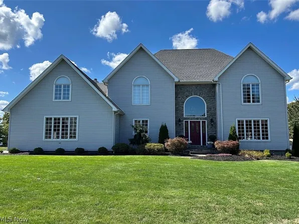 45 Russo Ave, Canfield, OH 44406