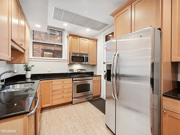 5th image of 620 Sheridan Sq G #G