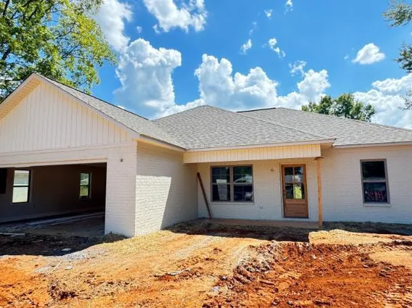 435 W Reynolds St, Pontotoc, MS 38863