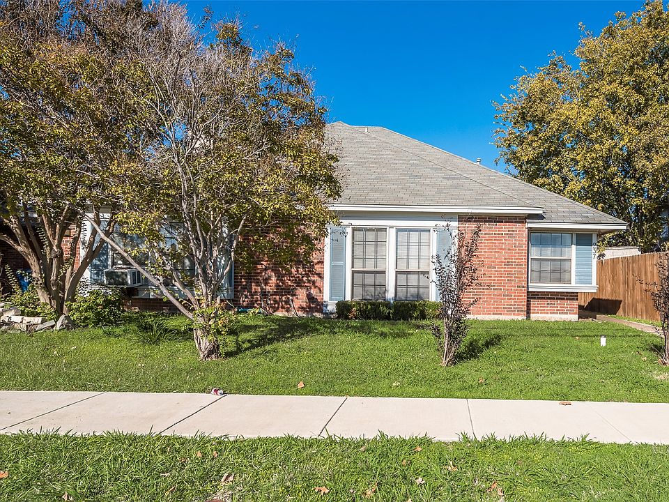 1st image of 237 E Windsor Dr