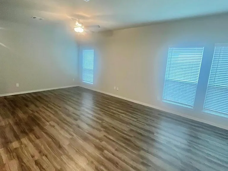 10228 Badger Run Ln — Photo 11