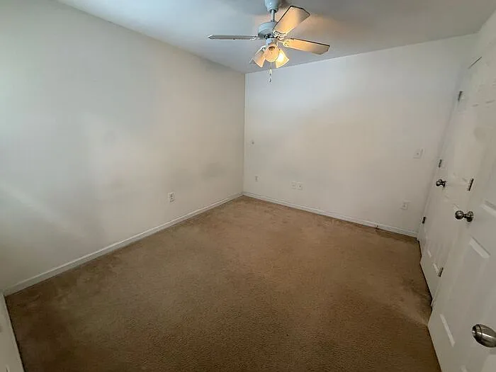 1501 Graduate Ln — Photo 12