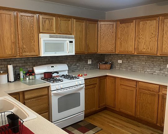 3rd image of 48 Elm Ave