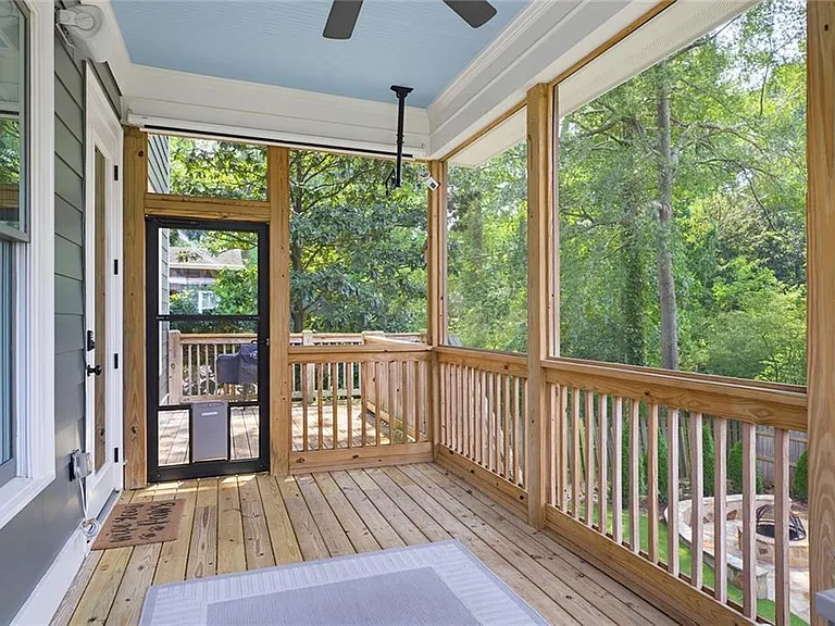 1452 Woodland Hills Dr NE — Photo 46