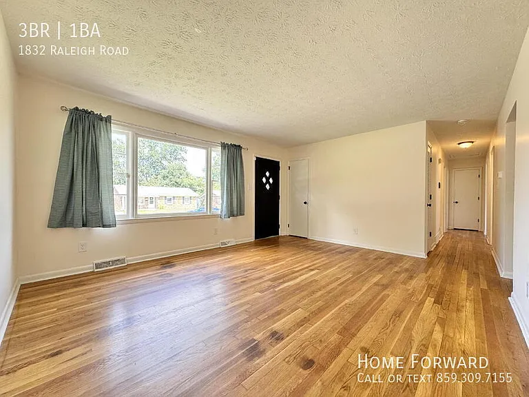 1832 Raleigh Rd — Photo 4