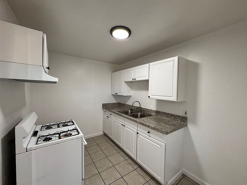 1st image of 313-315 Beardsley Ave #315-A