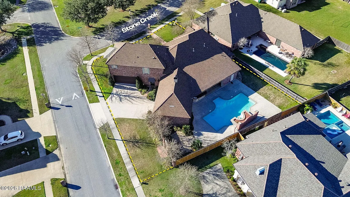 Building Photo - 100 Stone Creek Cv