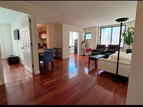 2 S End Ave APT 3I, New York, NY 10280