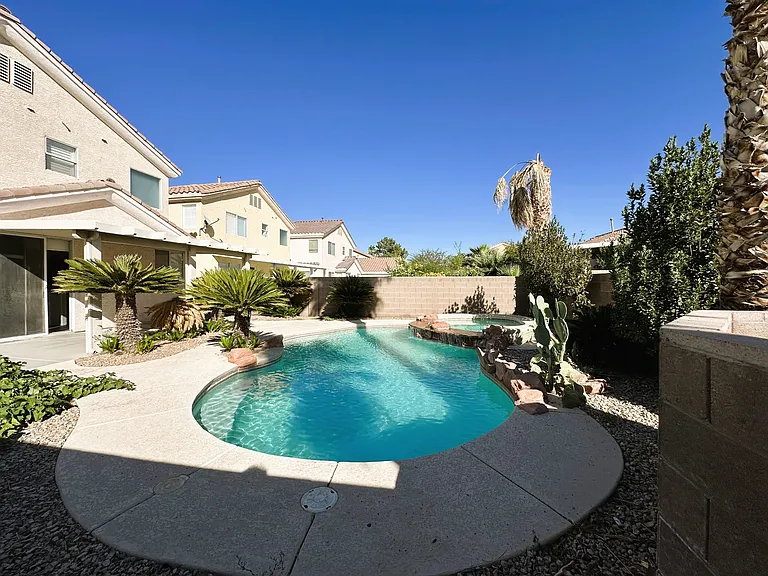 273 Rolling Springs Dr — Photo 11