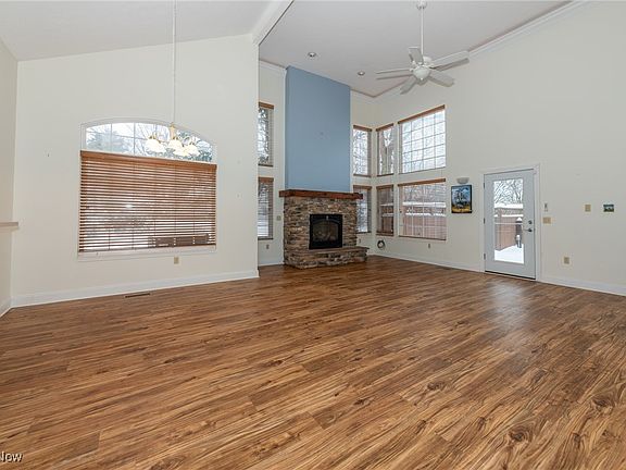 4th image of 89 Furnace Run Dr