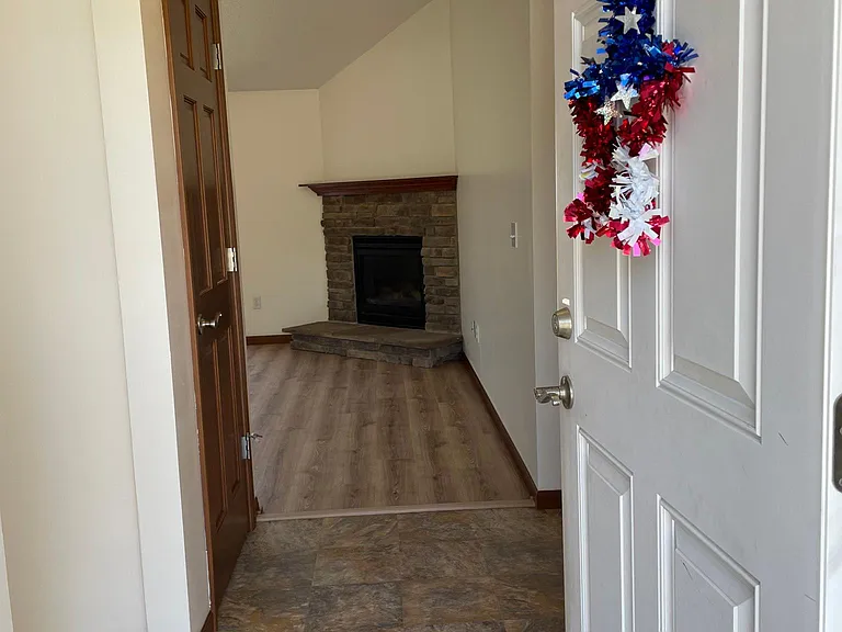 1702 Midsummer Night Cv — Photo 3