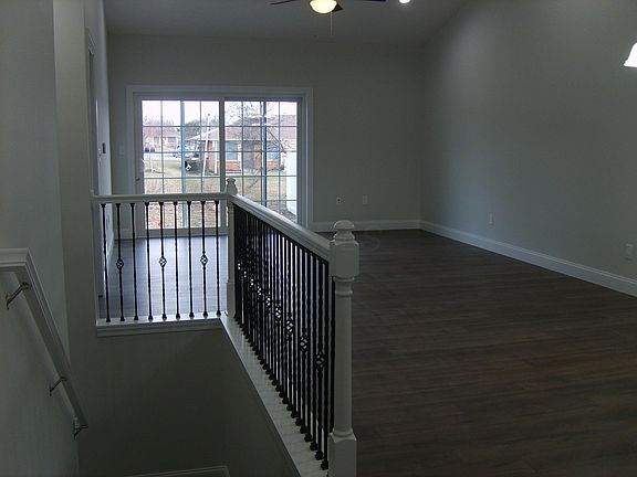 5th image of 418 Terrace Dr