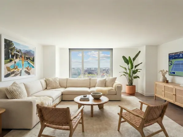 3333a Broadway image 1 of 8