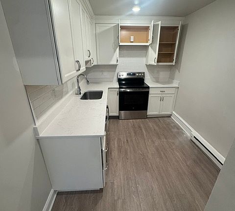 3rd image of 4212 Woodland Ave #4212B