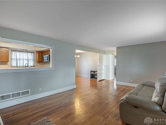 4th image of 646 Marieda Dr