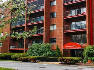 1 Summit Dr APT 24, Reading, MA 01867