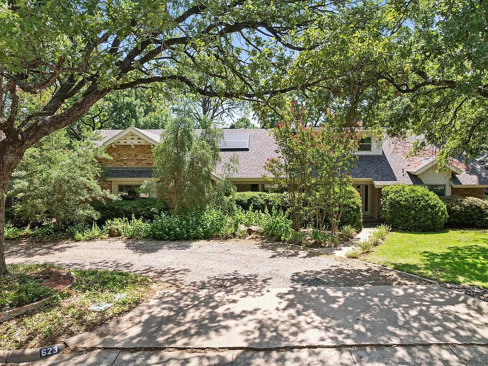 1st image of 623 N Bowen Rd
