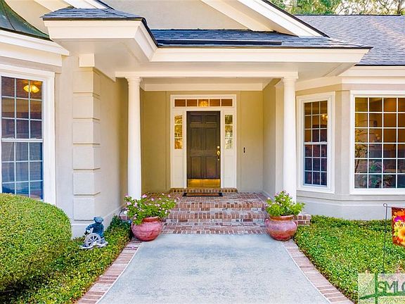 2nd image of 2 Mizzenmast Ln