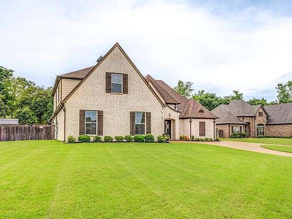 2nd image of 3571 Wellwick Dr