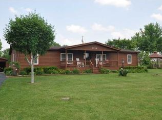 1360 Fort Ave, Vine Grove, KY 40175