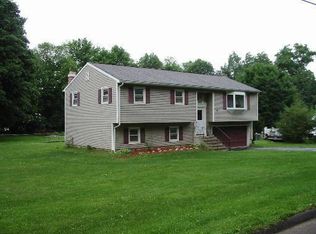 17 Sunny Acres Dr, Bethel, CT 06801