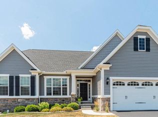 1051 Brian Ln, Hanover, PA 17331