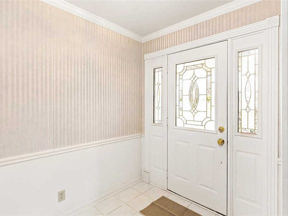 3rd image of 3920 Coachella Dr