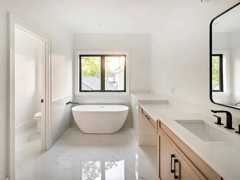 230 Auburn St #230 — Photo 6