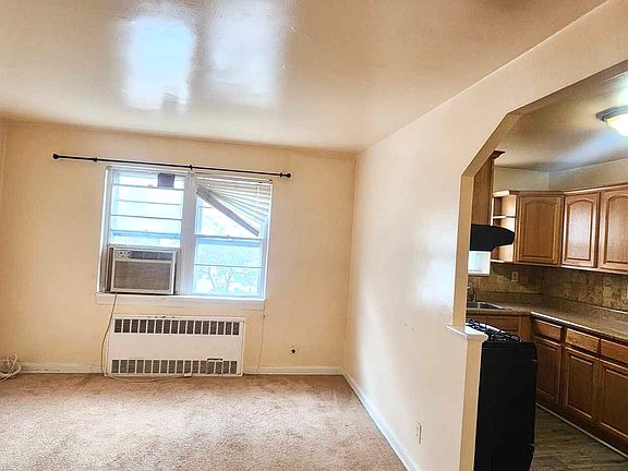 4th image of 31-36 41st St #2