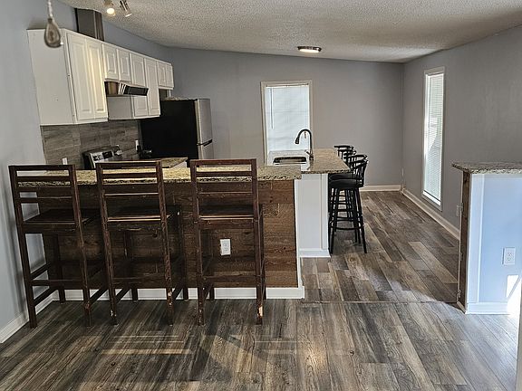 3rd image of 951 Bay Creek Ldg