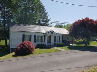 299 Walnut Ave, Alderson, WV 24910
