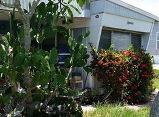 5068 Flamingo Dr, Saint James City, FL 33956